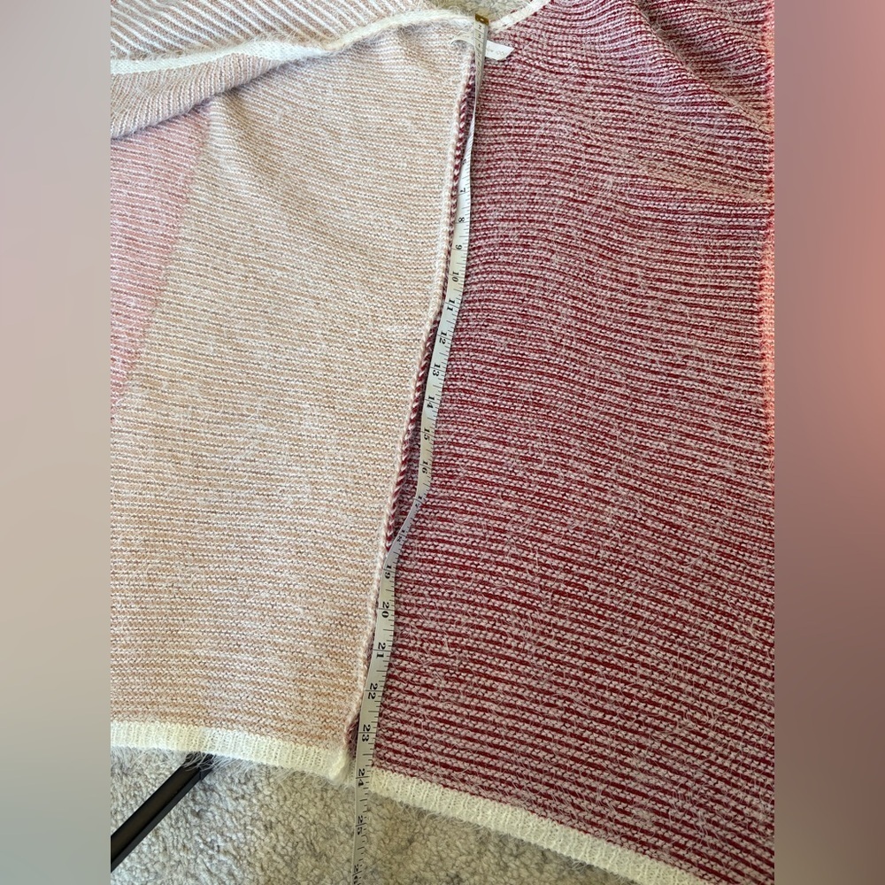 House of Harlow CLOSET CLEANOUT 1960 cardigan one size  red and cream - Picture 6 of 6